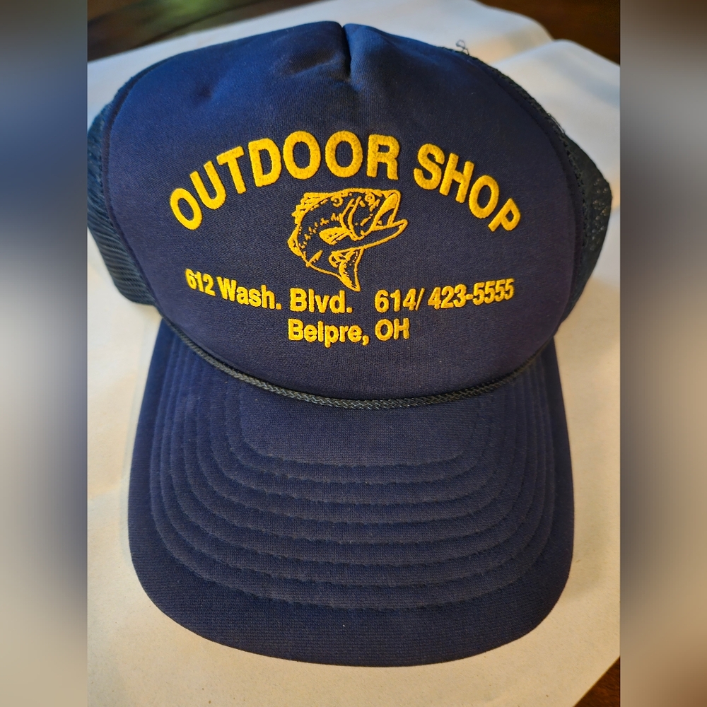 Vintage snap back trucker hat
